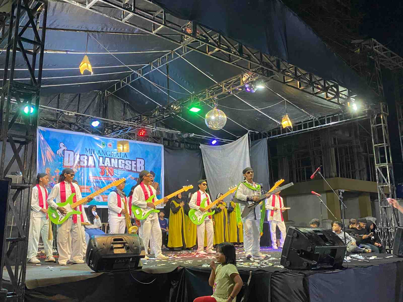 FORSA Meriahkan Milangkala Desa Langseb ke-318, Dangdut Berpadu dengan Semangat Kebersamaan Warga